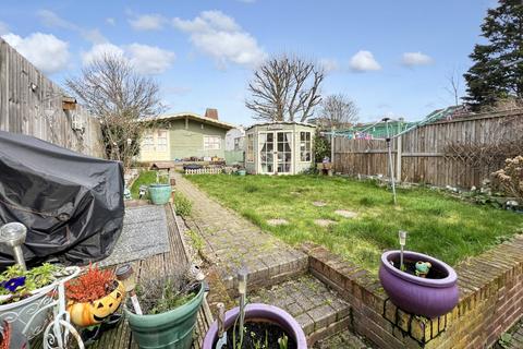 4 bedroom semi-detached house for sale, 12 Warren Road, Bexleyheath