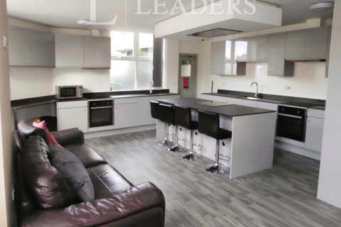 1 bedroom detached house to rent, Dunirk House, Newcastle; ST5