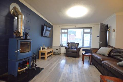 6 Unwin Green, South Witham, Grantham, NG33 5PY