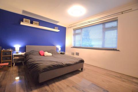 6 Unwin Green, South Witham, Grantham, NG33 5PY