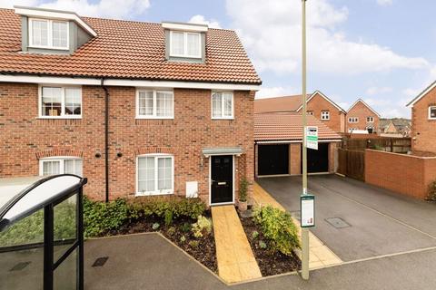 3 bedroom end of terrace house for sale, Diamond Drive, Didcot OX11