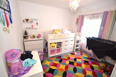 3 Longcroft, London, SE9 3BQ