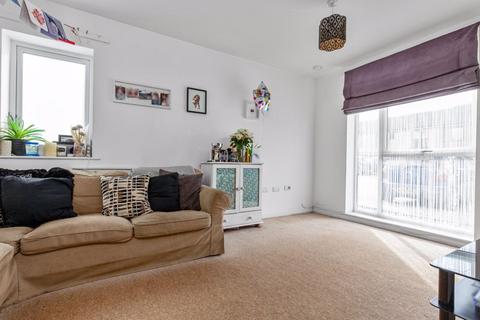 3 bedroom end of terrace house for sale, Prinsted Gardens, Southbourne