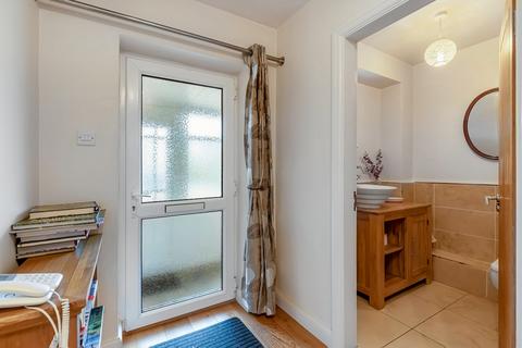 6 Abbey Close, Addingham, Ilkley, LS29 0LT