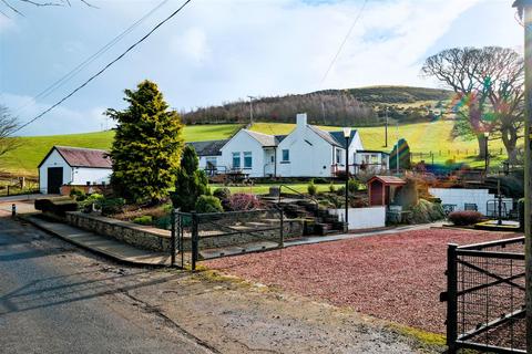 5 bedroom bungalow for sale, Blackbyres Cottage, Pyatknowe, Biggar