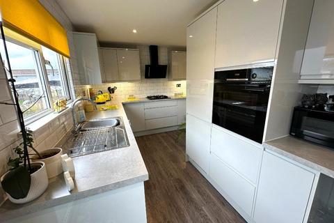 2 bedroom park home for sale, Pepperstock, Luton LU1