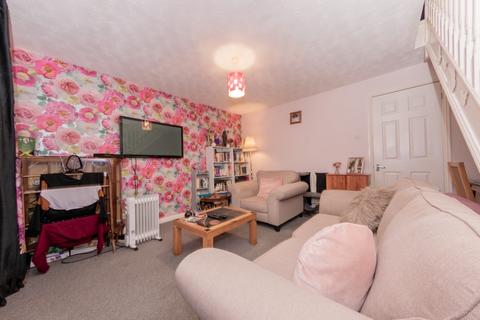 2 bedroom terraced house for sale, Thorpe Gardens, Leeds