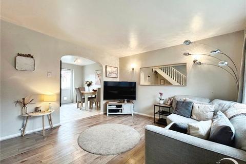 102 Fallowfield, Yateley, GU46 6LW