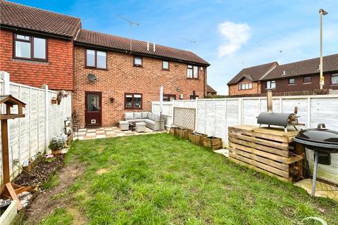 102 Fallowfield, Yateley, GU46 6LW