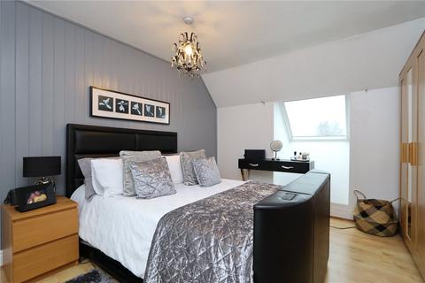 113 Arncliffe Drive, Heelands, Milton Keynes, MK13 7LF