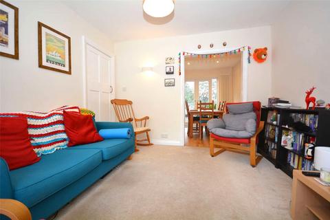 32 Woodside View, Leeds, LS4 2QS