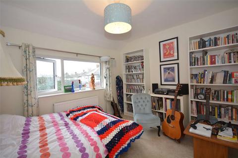32 Woodside View, Leeds, LS4 2QS