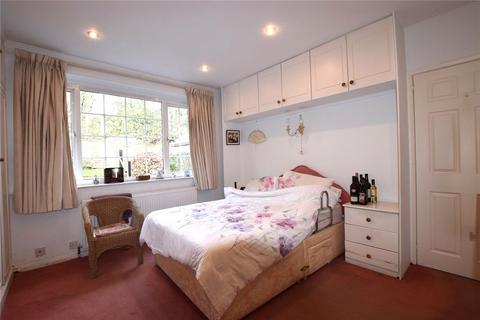 2 bedroom bungalow for sale, High Moor Crescent, Leeds, West Yorkshire