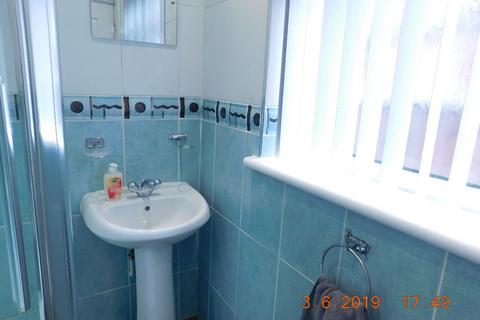 1 bedroom in a house share to rent, Stoke-on-Trent ST4