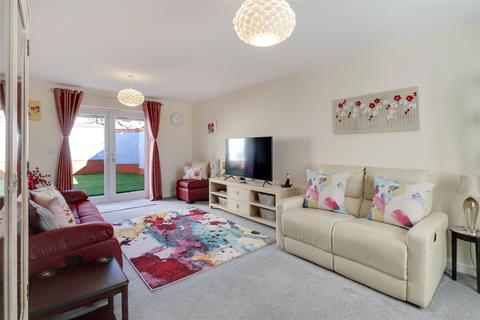 11 Limekilns Close, South Molton, EX36 4FD