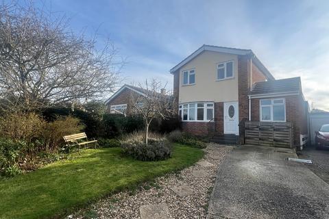 5 bedroom detached house for sale, Pyesand, KIRBY-LE-SOKEN, CO13
