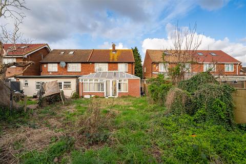141 Brabazon Road, Hounslow, TW5 9LN