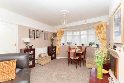 16 Harvey Road, Hounslow, TW4 5LU