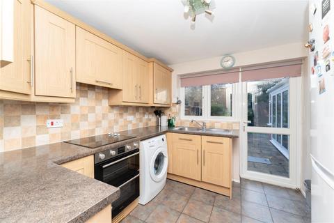 5 bedroom semi-detached house for sale, Burket Close, Southall UB2