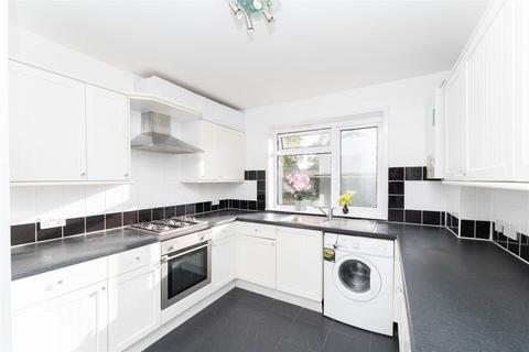 3, Rectory Court Rectory Road, Hounslow, TW4 7QF