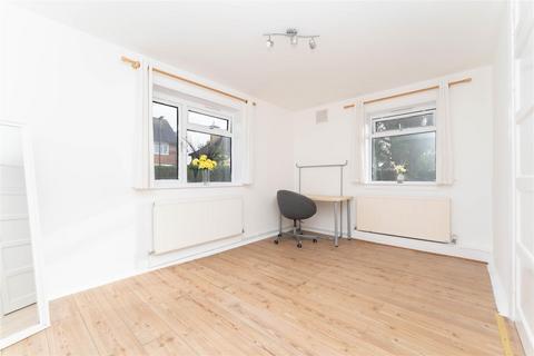 3, Rectory Court Rectory Road, Hounslow, TW4 7QF