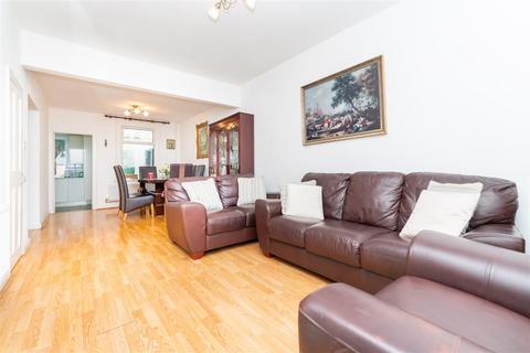 5 bedroom semi-detached house for sale, Glade Lane, Southall UB2