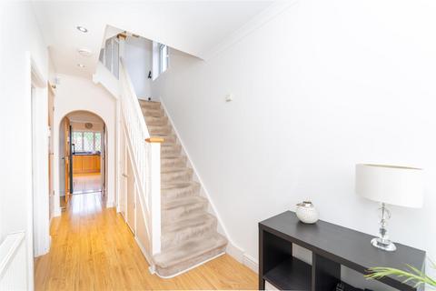 4 bedroom semi-detached house for sale - Sutton Hall Road, Hounslow TW5