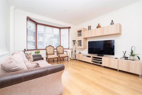 4 bedroom semi-detached house for sale, Sutton Hall Road, Hounslow TW5