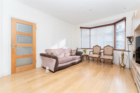 4 bedroom semi-detached house for sale, Sutton Hall Road, Hounslow TW5
