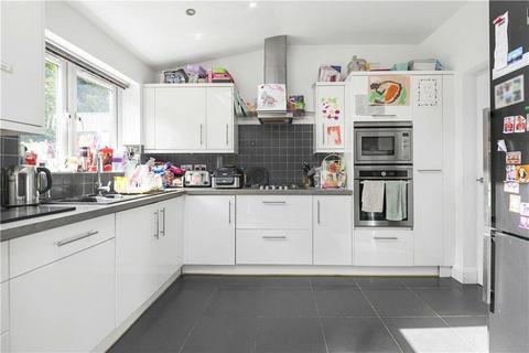 4 Durham Avenue, Hounslow, TW5 0HG