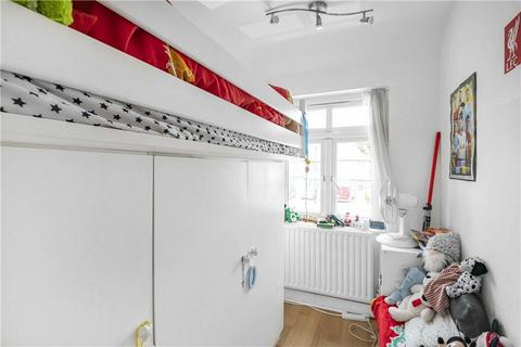 4 Durham Avenue, Hounslow, TW5 0HG
