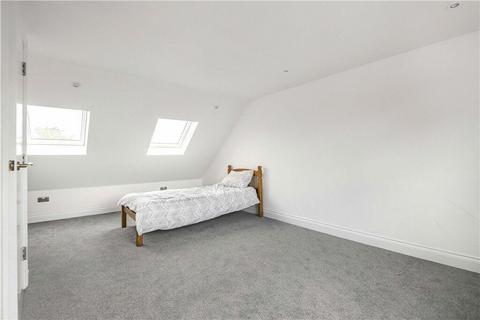 4 Durham Avenue, Hounslow, TW5 0HG
