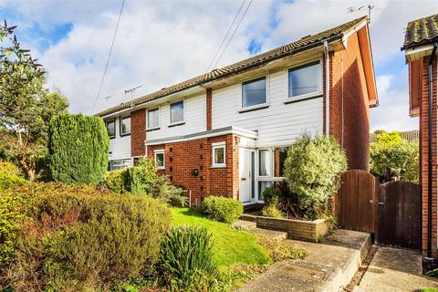 62 Home Park, Oxted, RH8 0JX