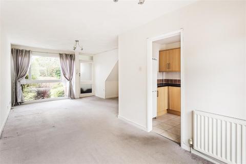 62 Home Park, Oxted, RH8 0JX
