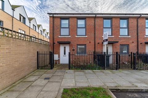 1 Potters Road, Southall, UB2 4AS