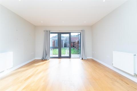 1 Potters Road, Southall, UB2 4AS