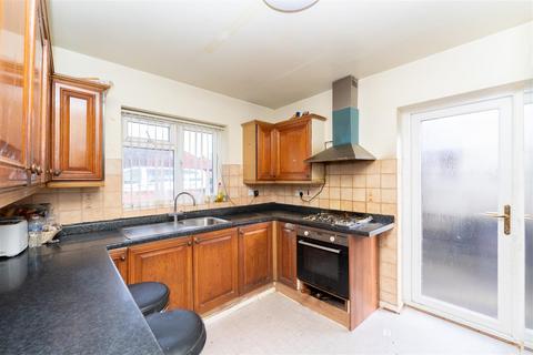 225 Trelawney Avenue, Slough, SL3 8RF