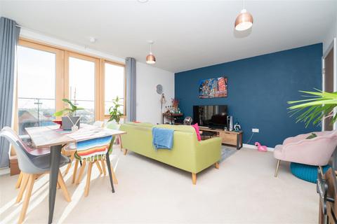 17, Gibson Point Salisbury Road, Southall, UB2 5RD