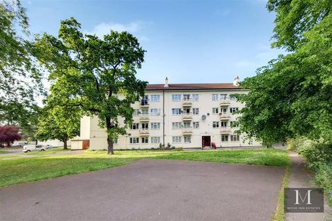 2 bedroom flat for sale, Kingsnympton Park, Kingston Upon Thames KT2