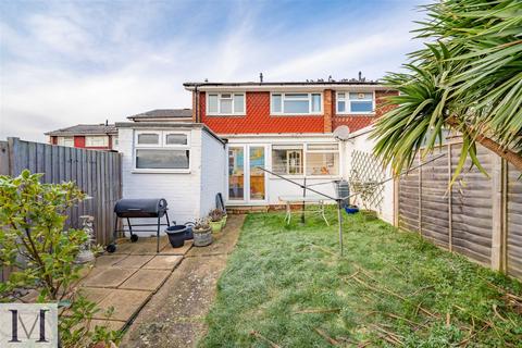 71 Dutton Way, Iver, SL0 9NZ