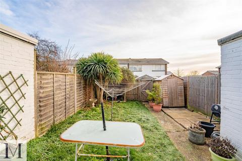 71 Dutton Way, Iver, SL0 9NZ