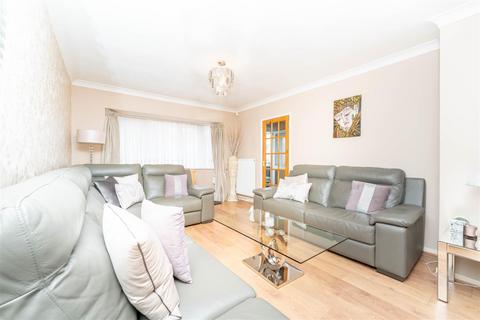 80 Balmoral Drive, Hayes, UB4 0BY