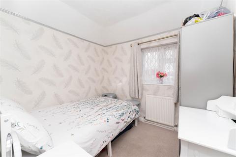 3 bedroom semi-detached house for sale, Beaumont Road, Slough SL2