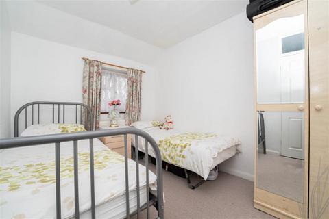 3 bedroom semi-detached house for sale, Beaumont Road, Slough SL2