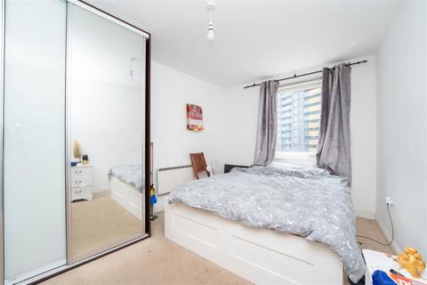 Flat 618, The Blenheim Centre Prince Regent Road, Hounslow, TW3 1NJ