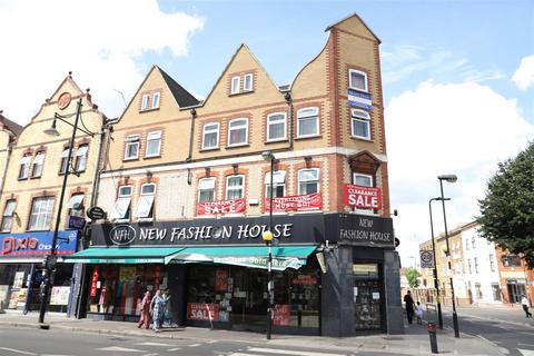 Property to rent, King Street, Southall UB2