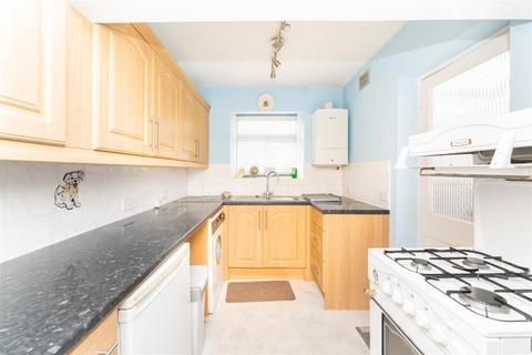 30 Camden Avenue, Hayes, UB4 0PW