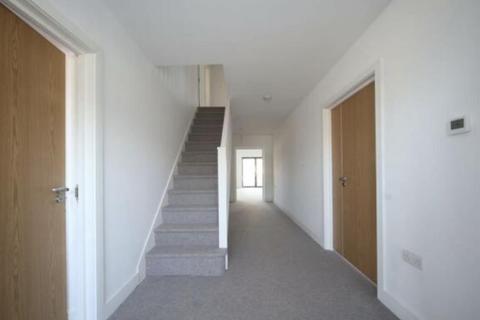 3 Castleview Road, Slough, SL3 7NH