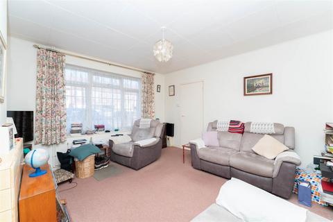32 Ely Road, Hounslow, TW4 6HW