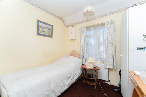 32 Ely Road, Hounslow, TW4 6HW